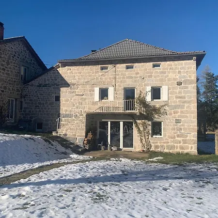 Casa vacanze Ferme Au Calme à 15mn Du Chambon Sur Lignon Saint-Jeures